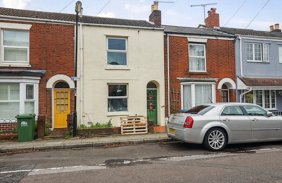 Methuen Street, Inner Avenue, Southampton, Hampshire, SO14 - Charters