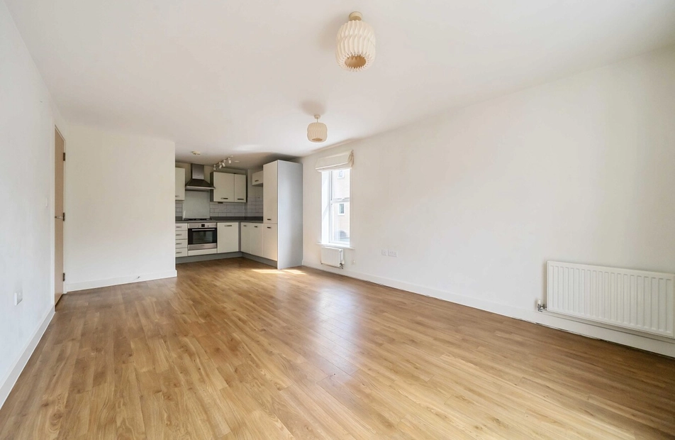 Lindoe Close, Banister Park, Southampton, Hampshire, SO15 - Charters