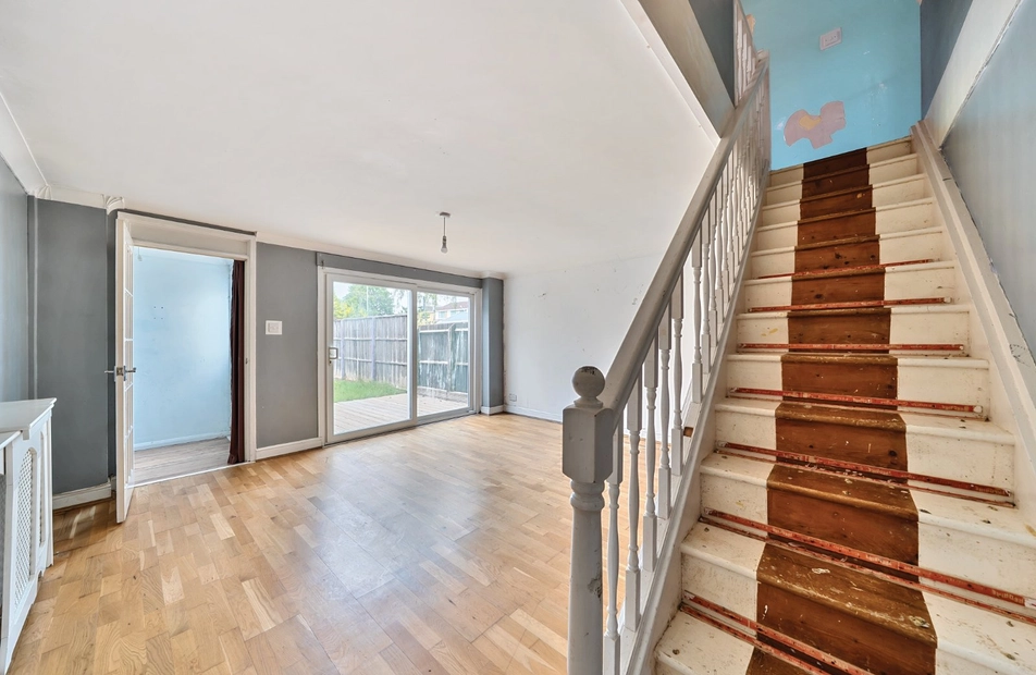 Zeus Lane, Crookhorn, Waterlooville, Hants, PO7 - Charters