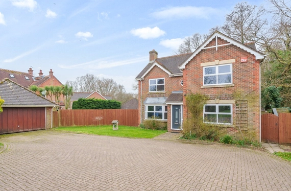 Marrels Wood Gardens, Purbrook, Waterlooville, Hampshire, PO7 - Charters