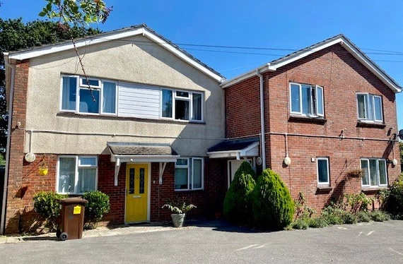 Winchester Road, Bishops Waltham, Southampton, Hampshire, SO32 - Charters