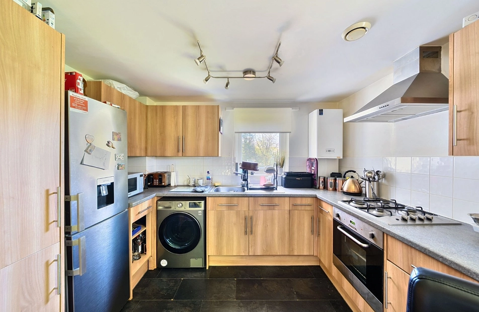 Butts Road, Sholing, Southampton, Hampshire, SO19 - Charters