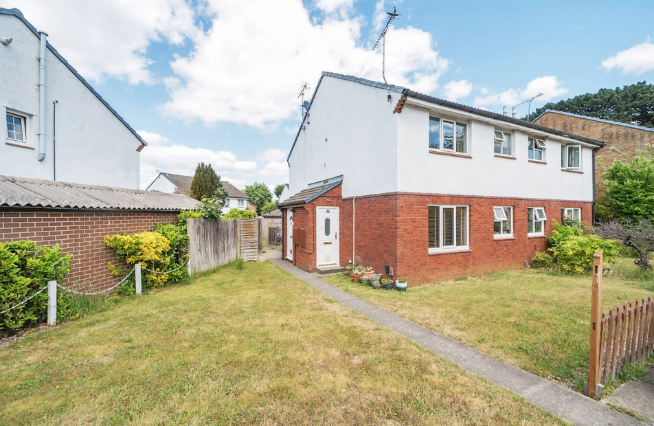 Lambourne Road, Chartwell Green, Hampshire, SO18 - Charters