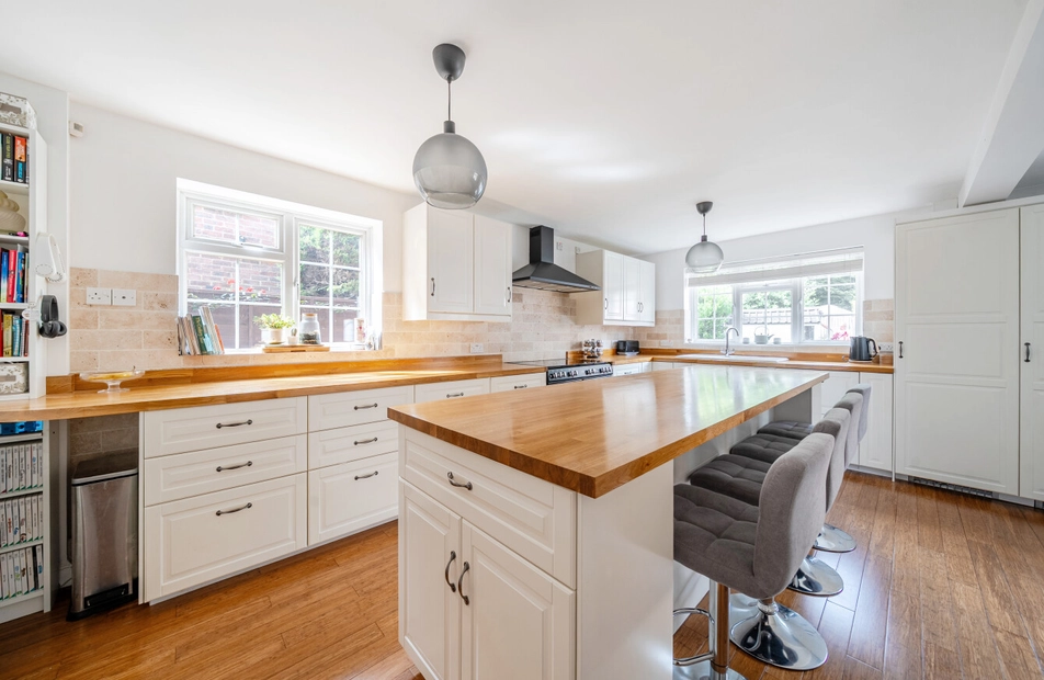 Holly Gardens, West End, Southampton, Hampshire, SO30 - Charters