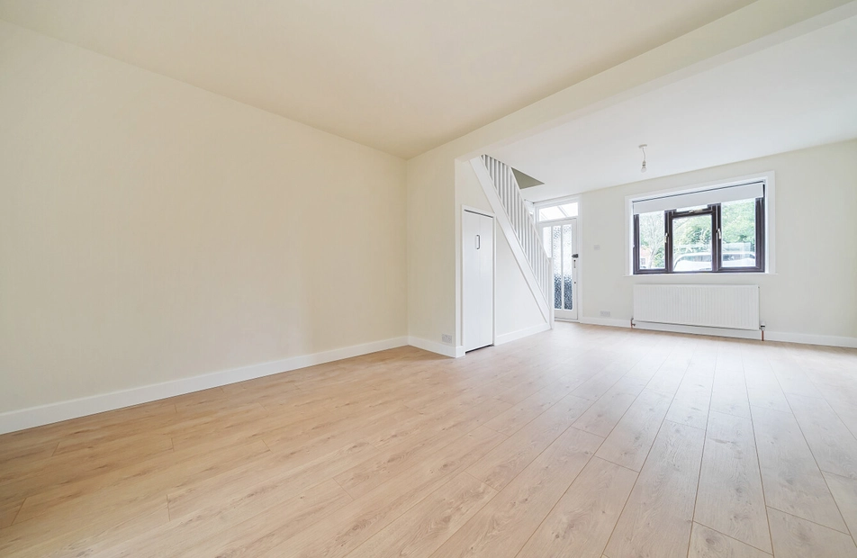 Derlyn Road, Fareham, Hampshire, PO16 - Charters