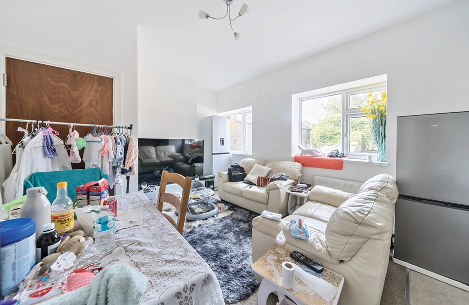 High Street, Gosport, Hampshire, PO12 - Charters