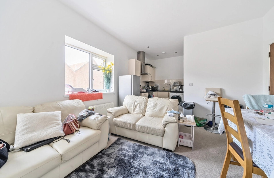 High Street, Gosport, Hampshire, PO12 - Charters