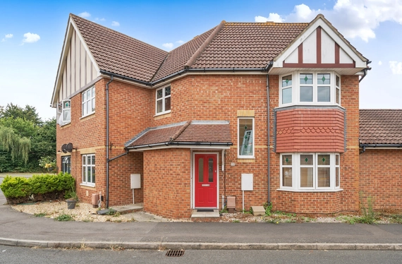 Westland Drive, Lee-on-the-Solent, Hampshire, PO13 - Charters