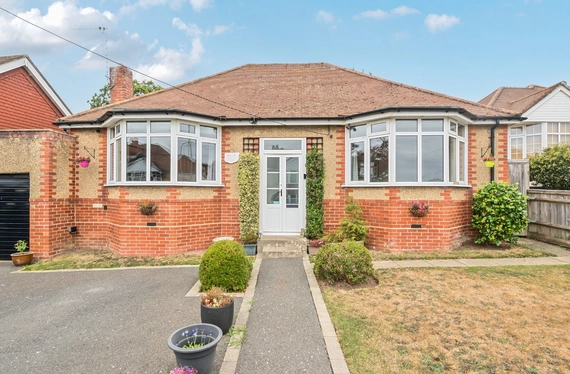 Chalvington Road, Chandler's Ford, Eastleigh, Hampshire, SO53 - Charters