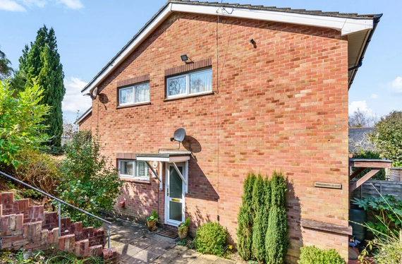 Broxburn Close, Hiltingbury, Chandlers Ford, Hampshire, SO53 - Charters