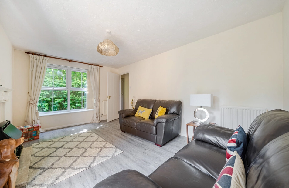 Tomkyns Close, Chandler's Ford, Eastleigh, Hampshire, SO53 - Charters