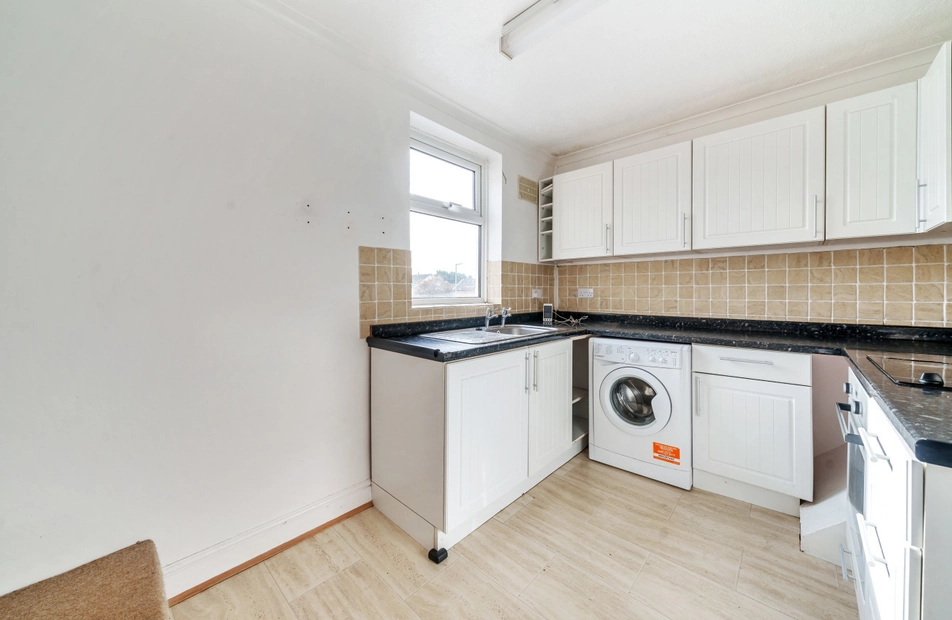 Hamilton Road, Bishopstoke, Hampshire, SO50 - Charters