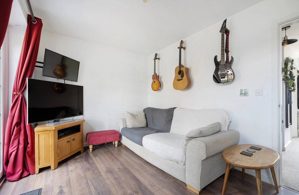 Mount Drive, Chandler's Ford, Eastleigh, Hampshire, SO53 - Charters