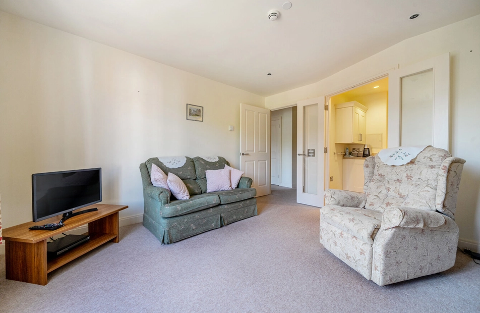 Garnier Drive, Eastleigh, Hampshire, SO50 - Charters