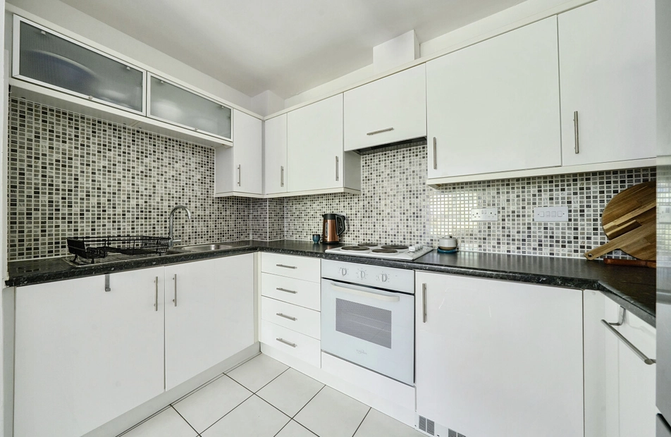 Byron Road, Eastleigh, Hampshire, SO50 - Charters