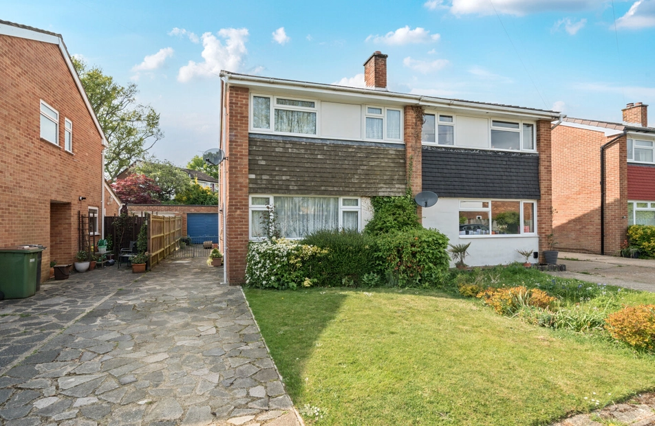 Ashley Gardens, Chandler's Ford, Eastleigh, Hampshire, SO53 - Charters