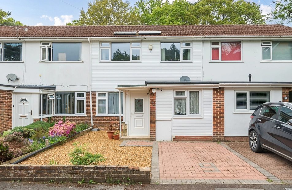 Brownhill Close, Chandler's Ford, Eastleigh, Hampshire, SO53 - Charters
