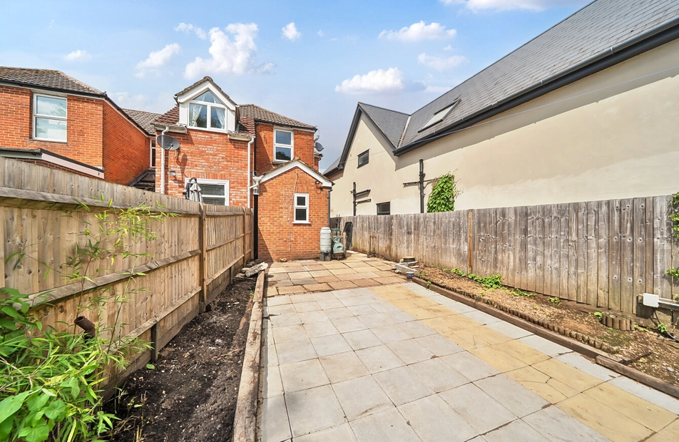 Common Road, Chandler's Ford, Eastleigh, Hampshire, SO53 - Charters