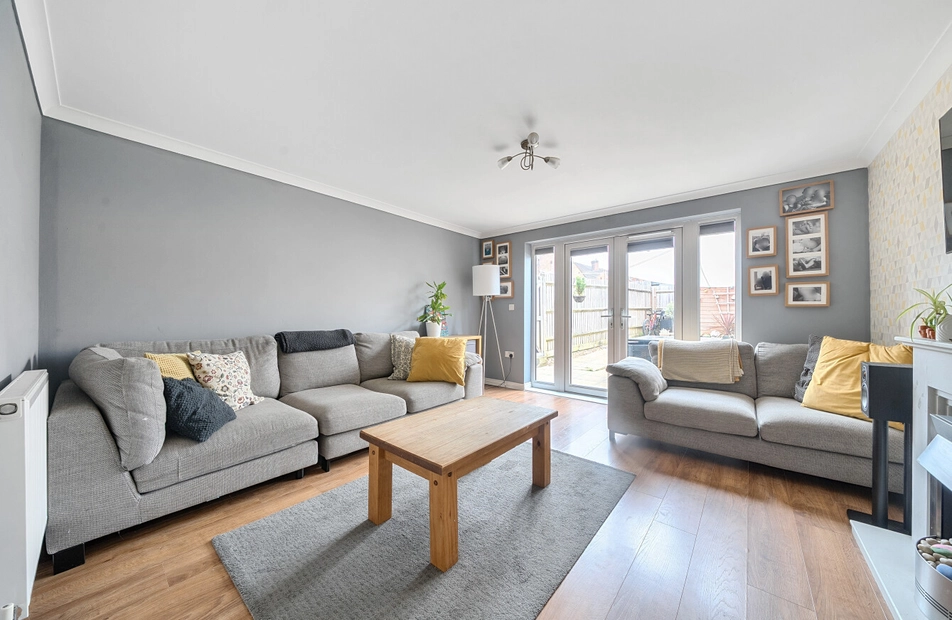 Ashton Gardens, Eastleigh, Hampshire, SO50 - Charters