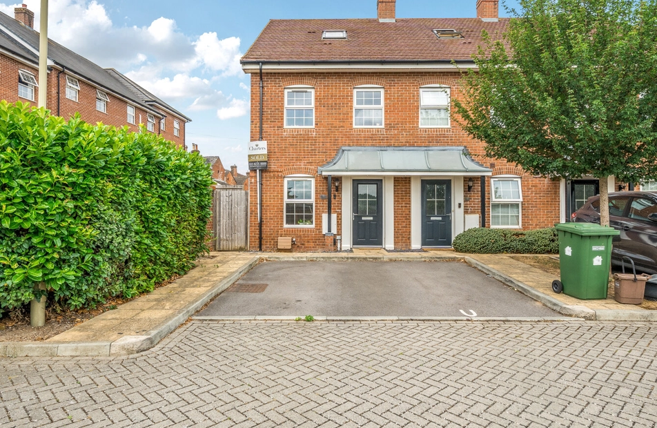 Ashton Gardens, Eastleigh, Hampshire, SO50 - Charters