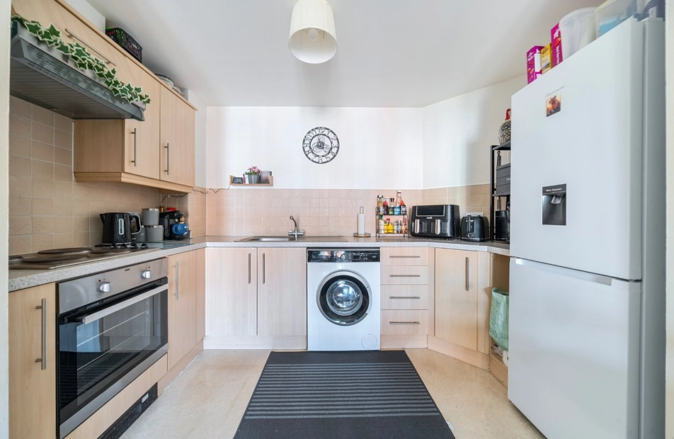 Little Hackets, Havant, Hampshire, PO9 - Charters