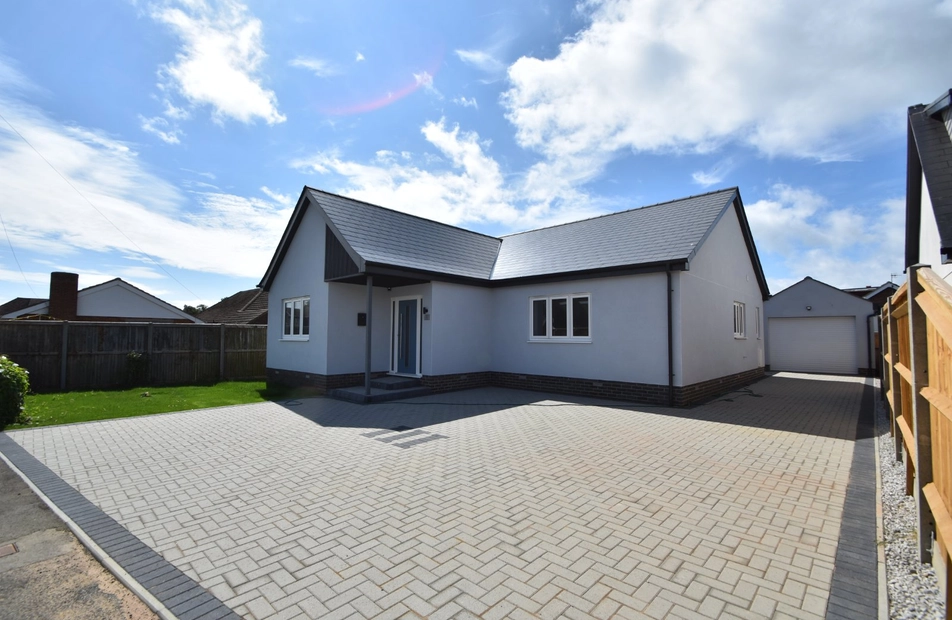 Ramsey Road, Hayling Island, Hampshire, PO11 - Charters