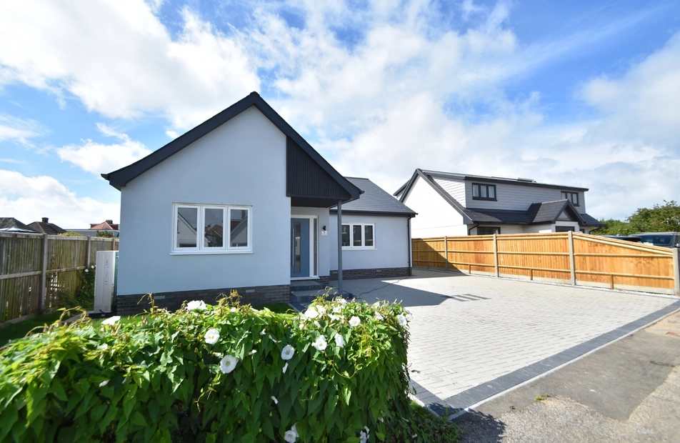 Ramsey Road, Hayling Island, Hampshire, PO11 - Charters