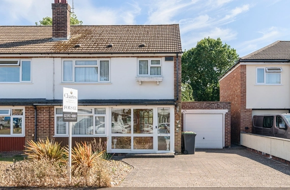 Inhurst Avenue, Waterlooville, Hampshire, PO7 - Charters