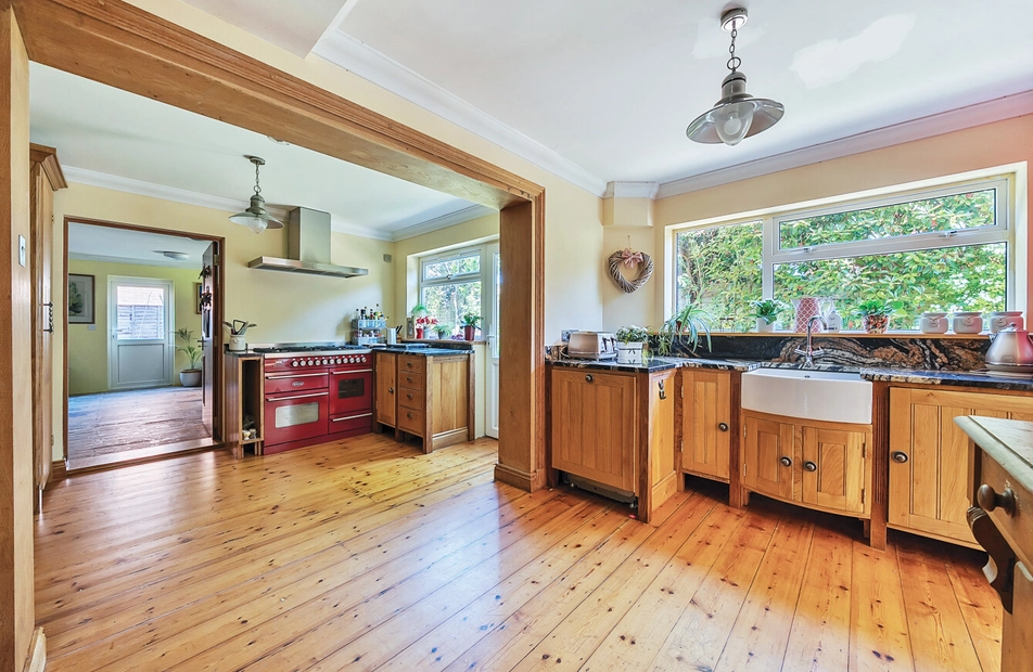 Raley Road, Locks Heath, Southampton, Hampshire, SO31 - Charters