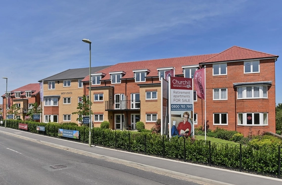 Botley Road, Park Gate, SO31 - Charters