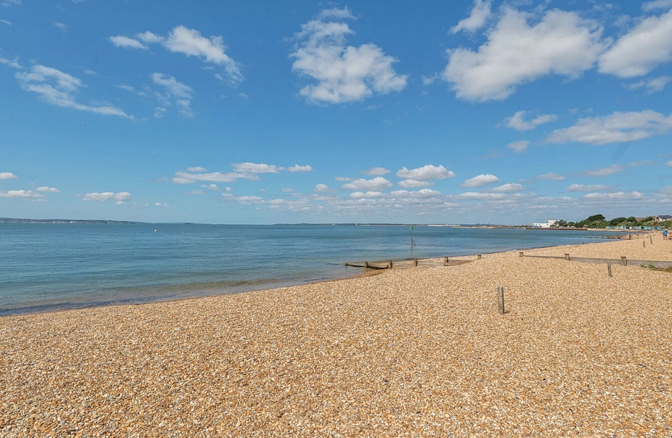 Hill Head Road, Fareham, Hampshire, PO14 - Charters