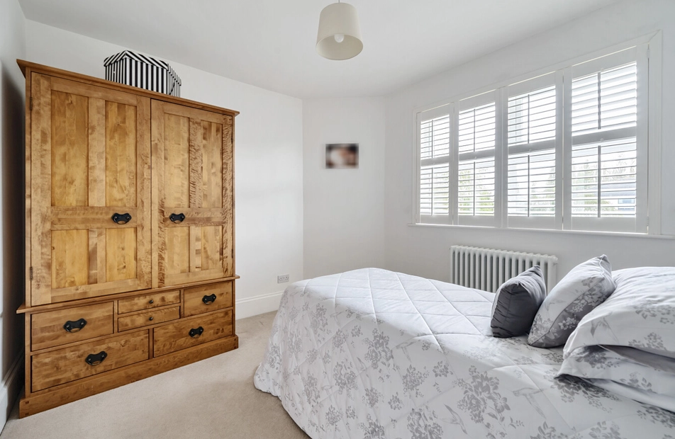 Fareham Road, Gosport, Hampshire, PO13 - Charters