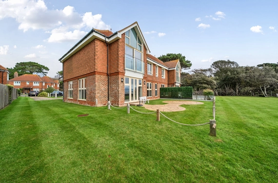 Swordfish Close, Lee-on-the-Solent, Hampshire, PO13 - Charters