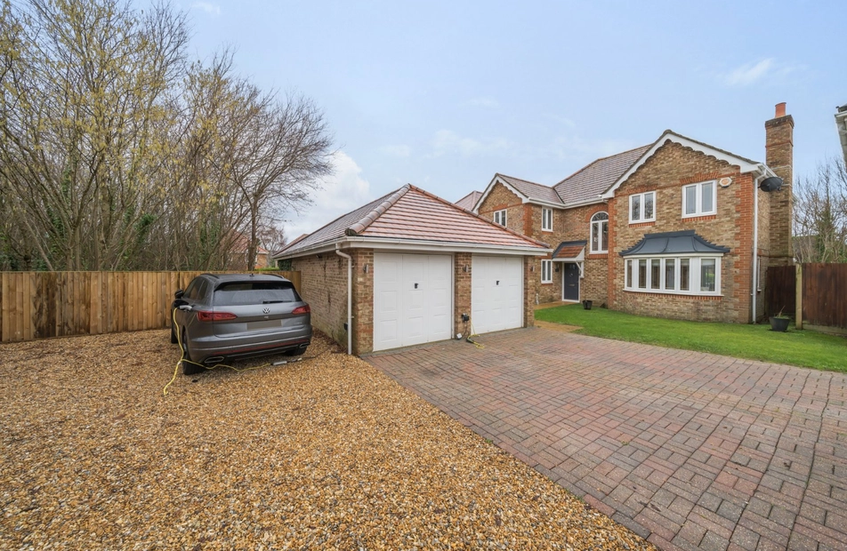 Calabrese, Swanwick, Hampshire, SO31 - Charters