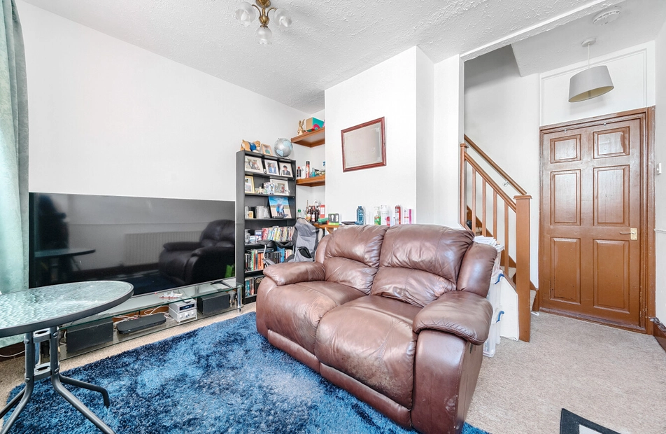 Londesborough Road, Southsea, Hampshire, PO4 - Charters