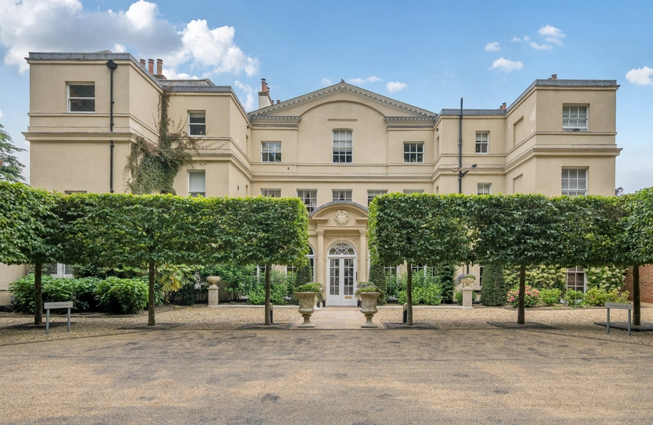 Moor Park House Way, Farnham, Surrey, GU10 - Charters
