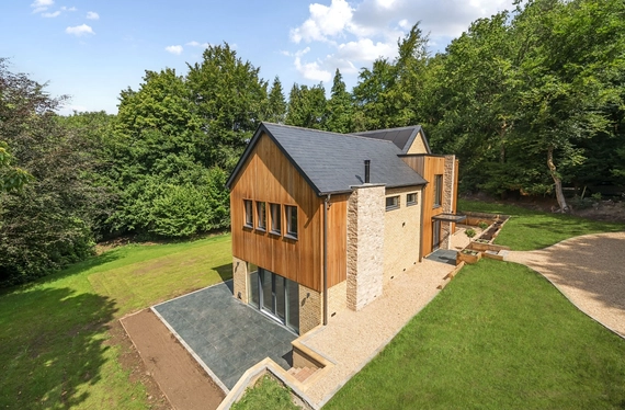 Whitmore Vale Road, Hindhead, Surrey, GU26 - Charters