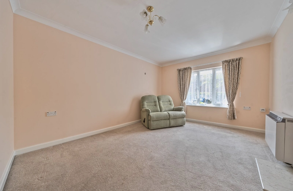 Abbey Street, Farnham, Surrey, GU9 - Charters