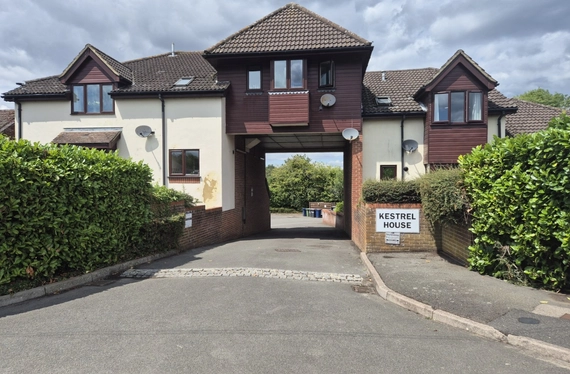 Weydon Lane, Farnham, Surrey, GU9 - Charters