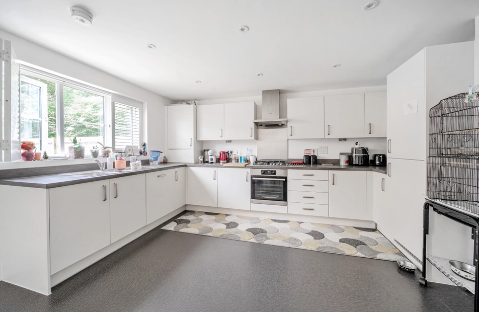 Nugent Close, Church Crookham, Fleet, Hart, GU52 - Charters
