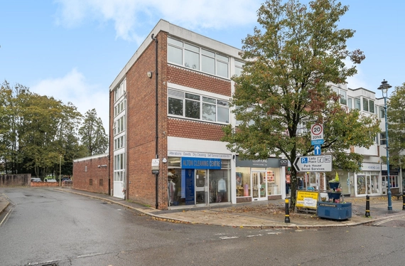 High Street, Alton, Hampshire, GU34 - Charters