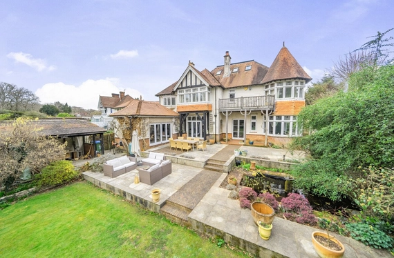 Westbourne Crescent, Highfield, Southampton, Hampshire, SO17 - Charters