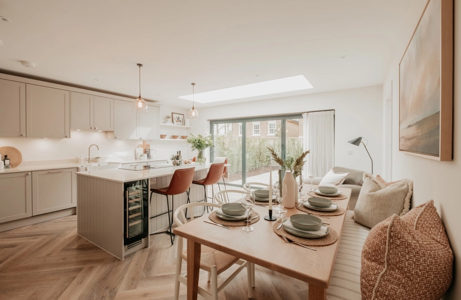 Kingswood Lane, Kings Worthy, Winchester, Hampshire, SO23 - Charters
