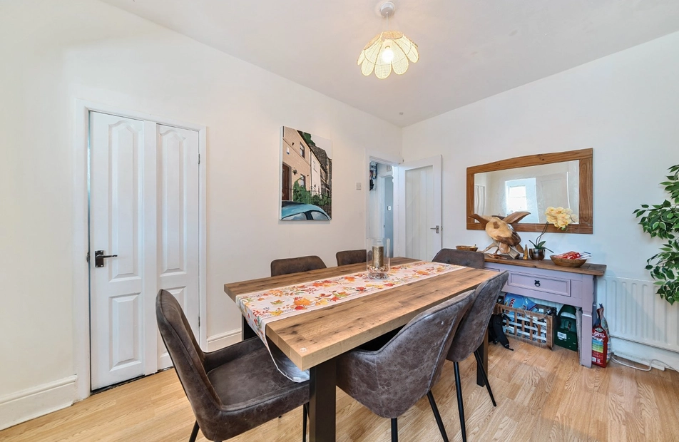 Colenso Road, Fareham, Hampshire, PO16 - Charters