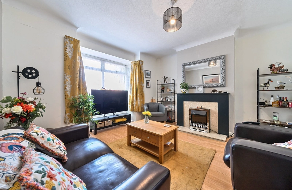 Colenso Road, Fareham, Hampshire, PO16 - Charters