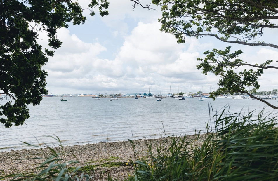 Admirals Green, Brook Lane, Warsash, Southampton, SO31 - Charters