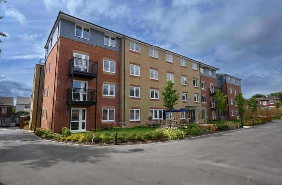 Trinity Street, Fareham, Hampshire, PO16 - Charters