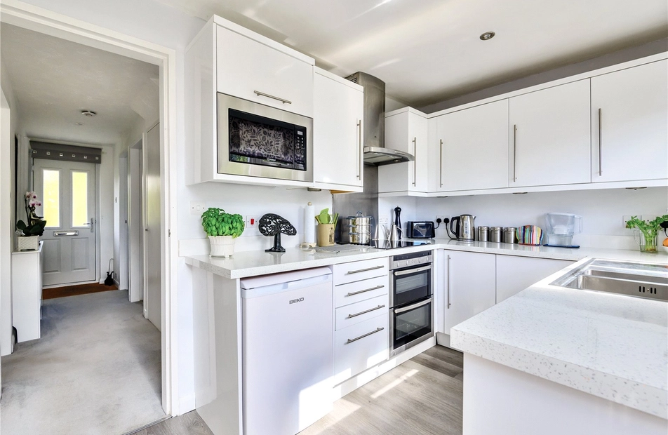 Lodge Vale, East Wellow, Romsey, Hampshire, SO51 - Charters