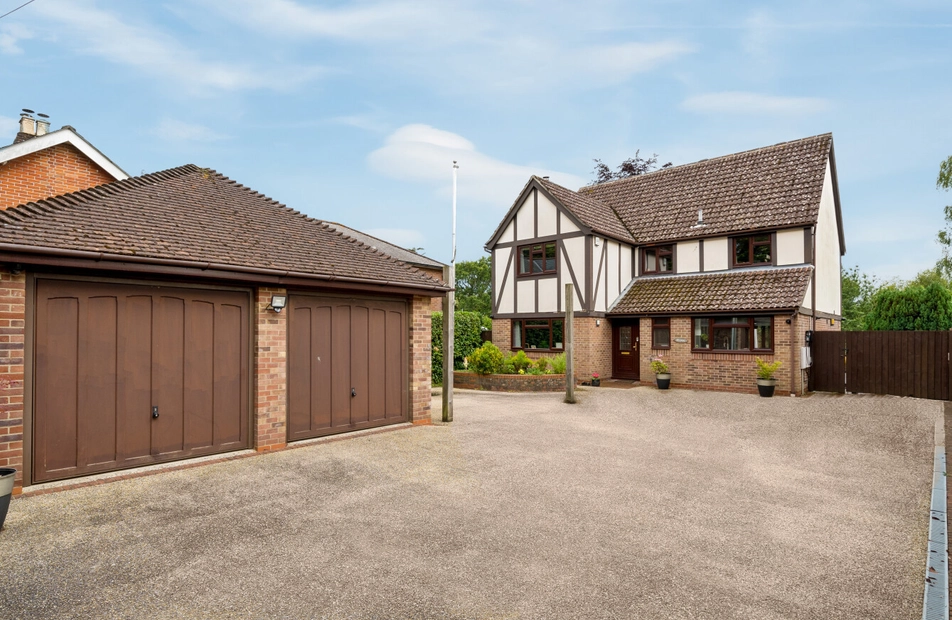 Ashurst Bridge Road, Totton, Southampton, Hampshire, SO40 - Charters