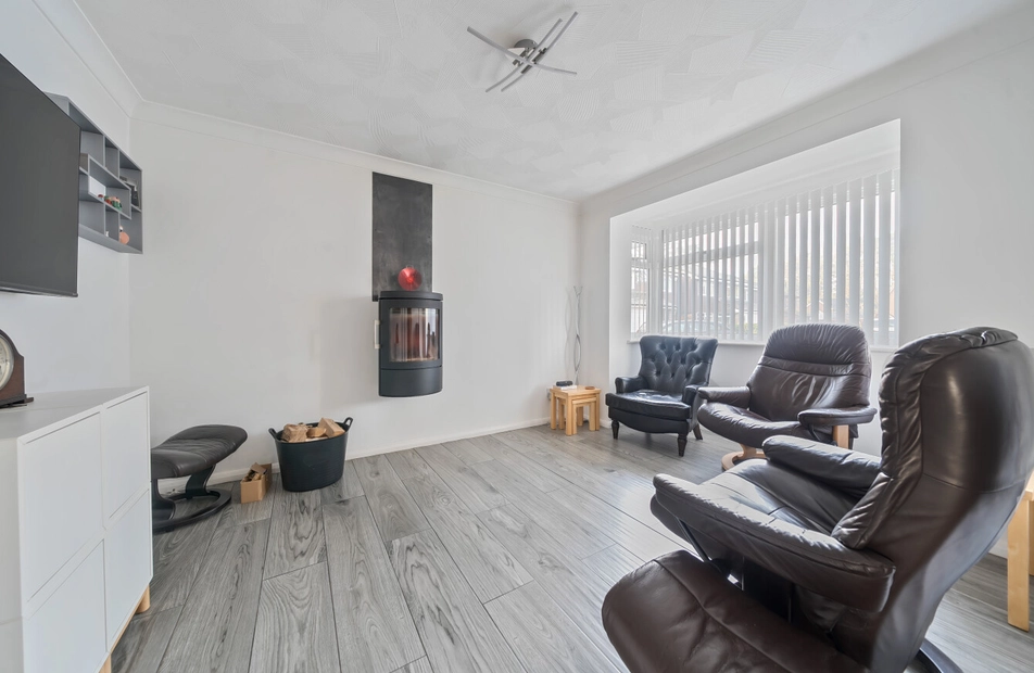 Chichester Close, East Wellow, Romsey, SO51 - Charters